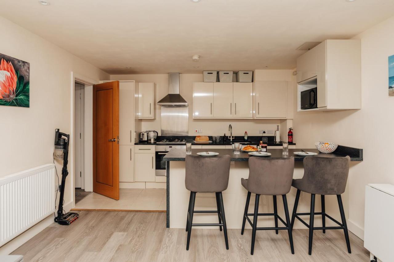 Appartamento Henley Town Centre With Parking Esterno foto